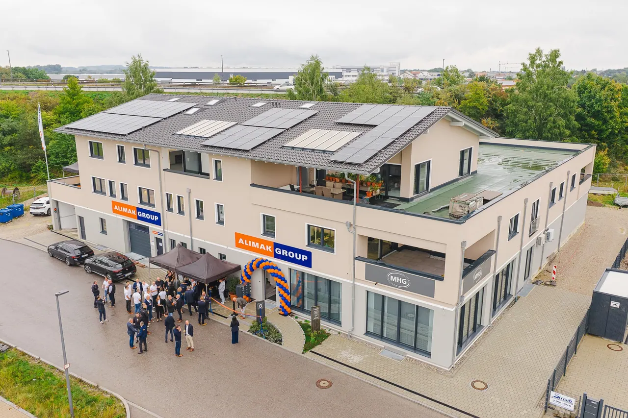 Manntech/Alimak Büroeröffnung — Luftaufnahme des neuen Bürogebäudes
